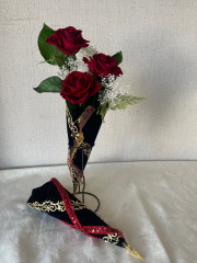 月のプリザーブドフラワーデザイン