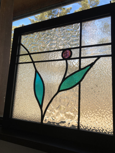 シンプルな4連の窓