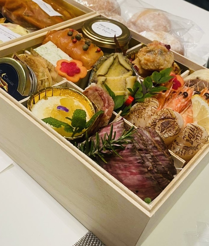 【特製・ワインやスパークリングと一緒に楽しむコラボ生OSECHI 】販売のお知らせ。(数量限定)   Le Pépin(ル・ペパン) ✖️ Agozzo (アゴッツォ)