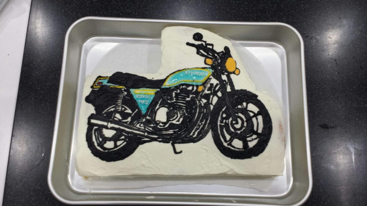 バイクのケーキ作ってみました！