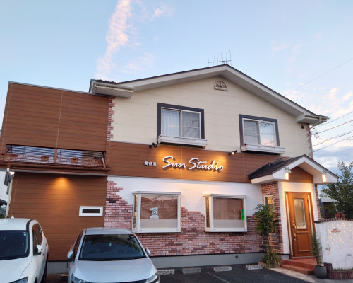 おかげさまで早いもので店舗の外装/内装リニューアルから1年が経ちました。