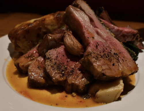 ＊仔羊背肉のロースト＊