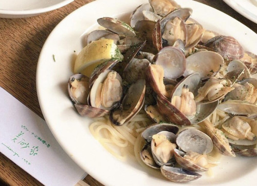 アサリを使ったお料理の提供中止について