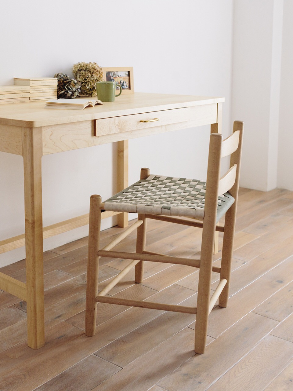 【BAREFOOT FURNITURE / ワークショップ】家具職人さんと一緒に、いすをつくろう!