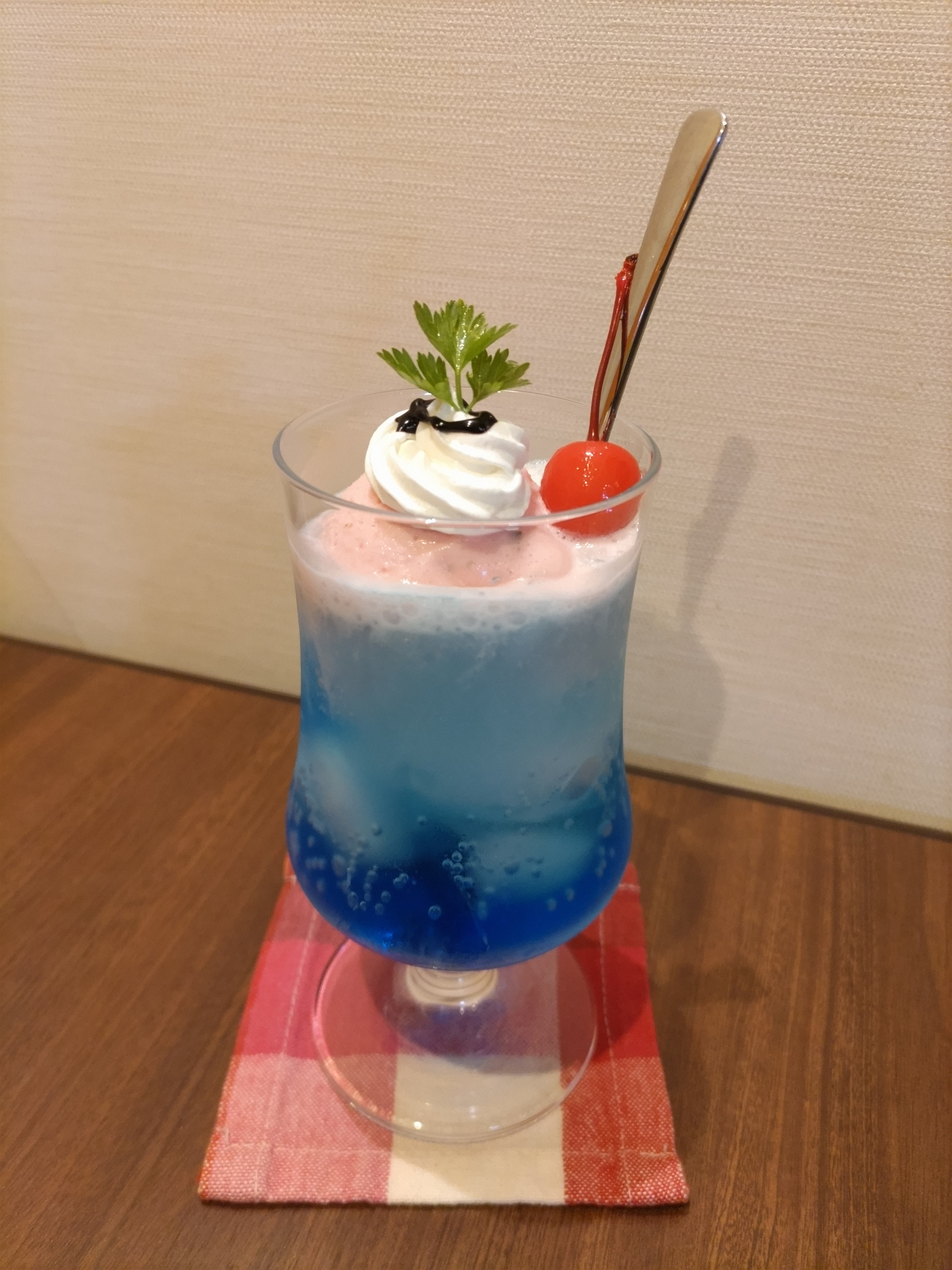 桜アイスのEver Blue クリームソーダ
