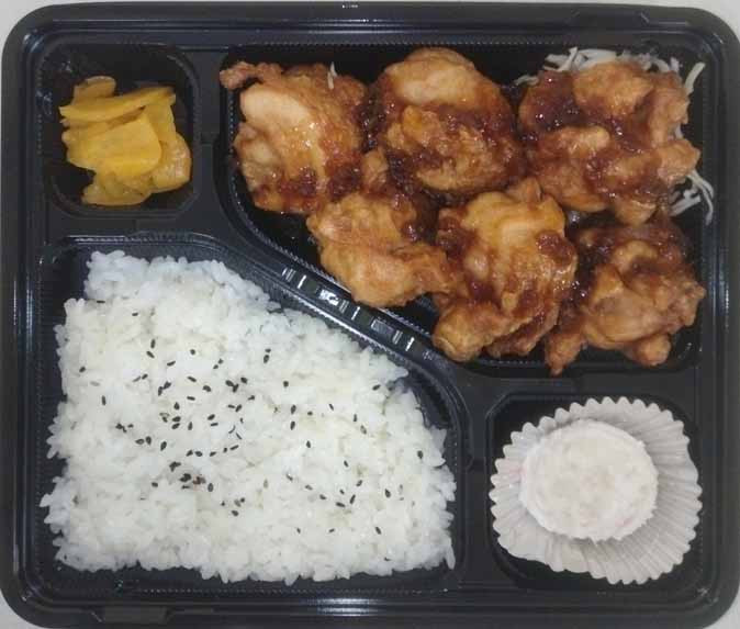 メガユーリンチー弁当