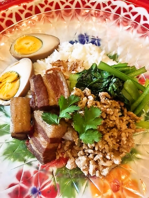4月26日(土)~5月9日(金)の期間限定メニューは「アヤム特製角煮ご飯」です