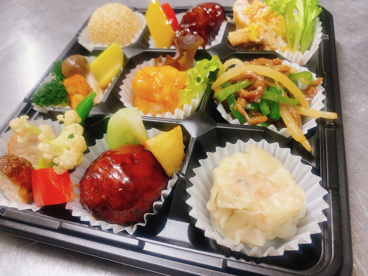 10月限定イベントの御案内① ろうりんの中華弁当
