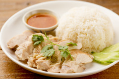 カオマンガイ/蒸し鶏と炊き込みご飯 