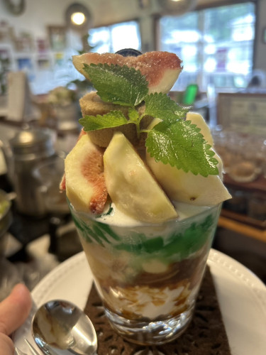 【大人気】ファータイオリジナル いちじくパフェ ご賞味ください。