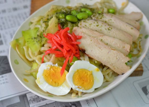 タンパク質をたっぷり、筋肉モリモリ焼きそば!