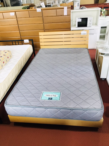 商品紹介☆ セミダブルベッド
