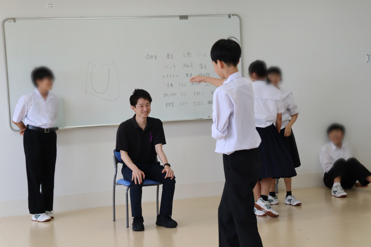 三国中学校にて演劇ワークショップを行いました