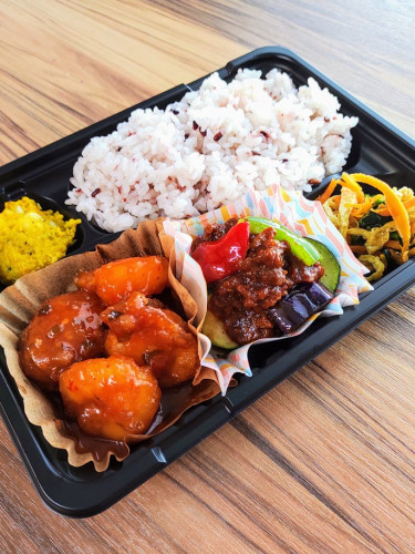 新登場☆海老と帆立のチリソース弁当