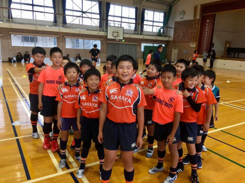 【活動報告】真崎小学校体育館で室内練習