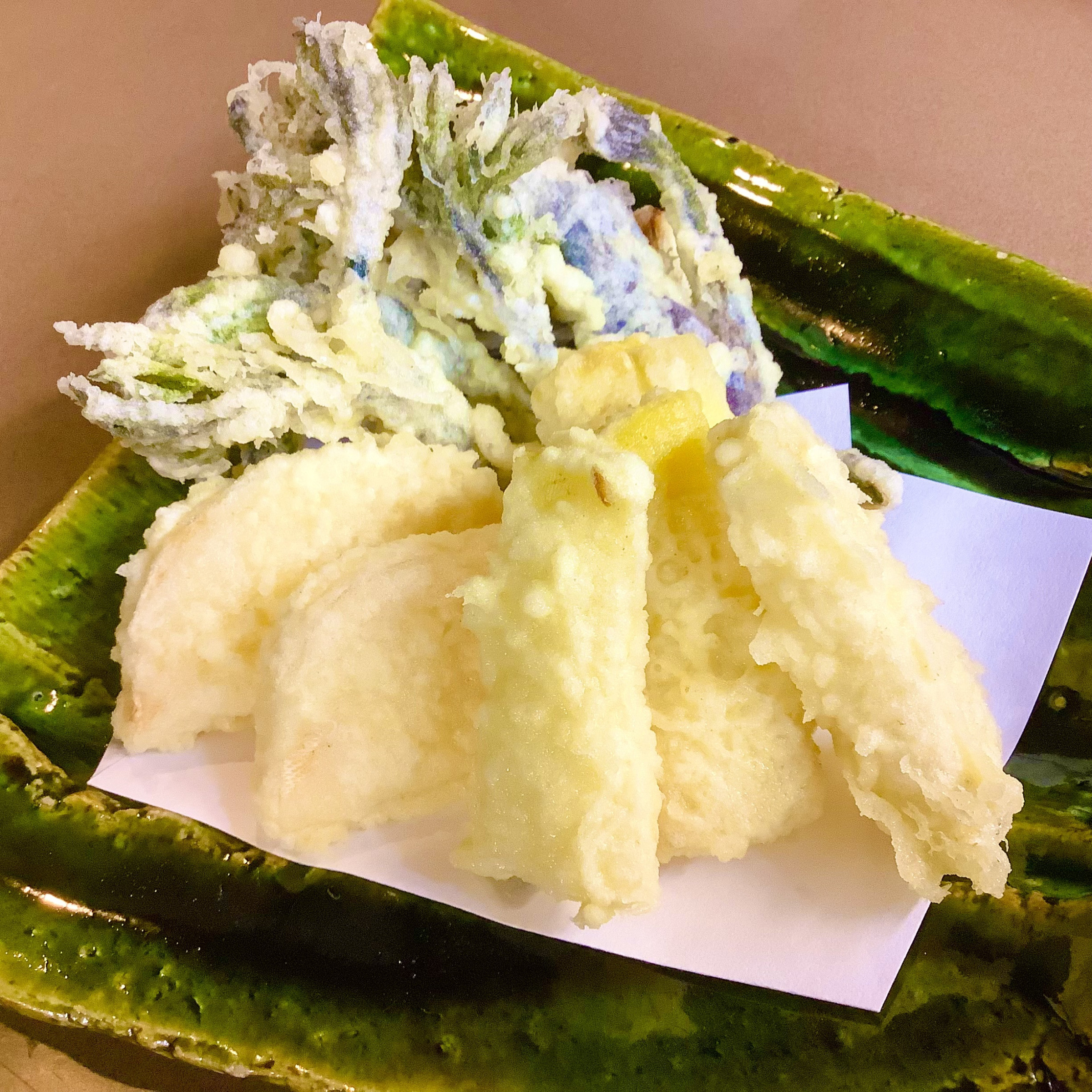 筍と山うどの天ぷら