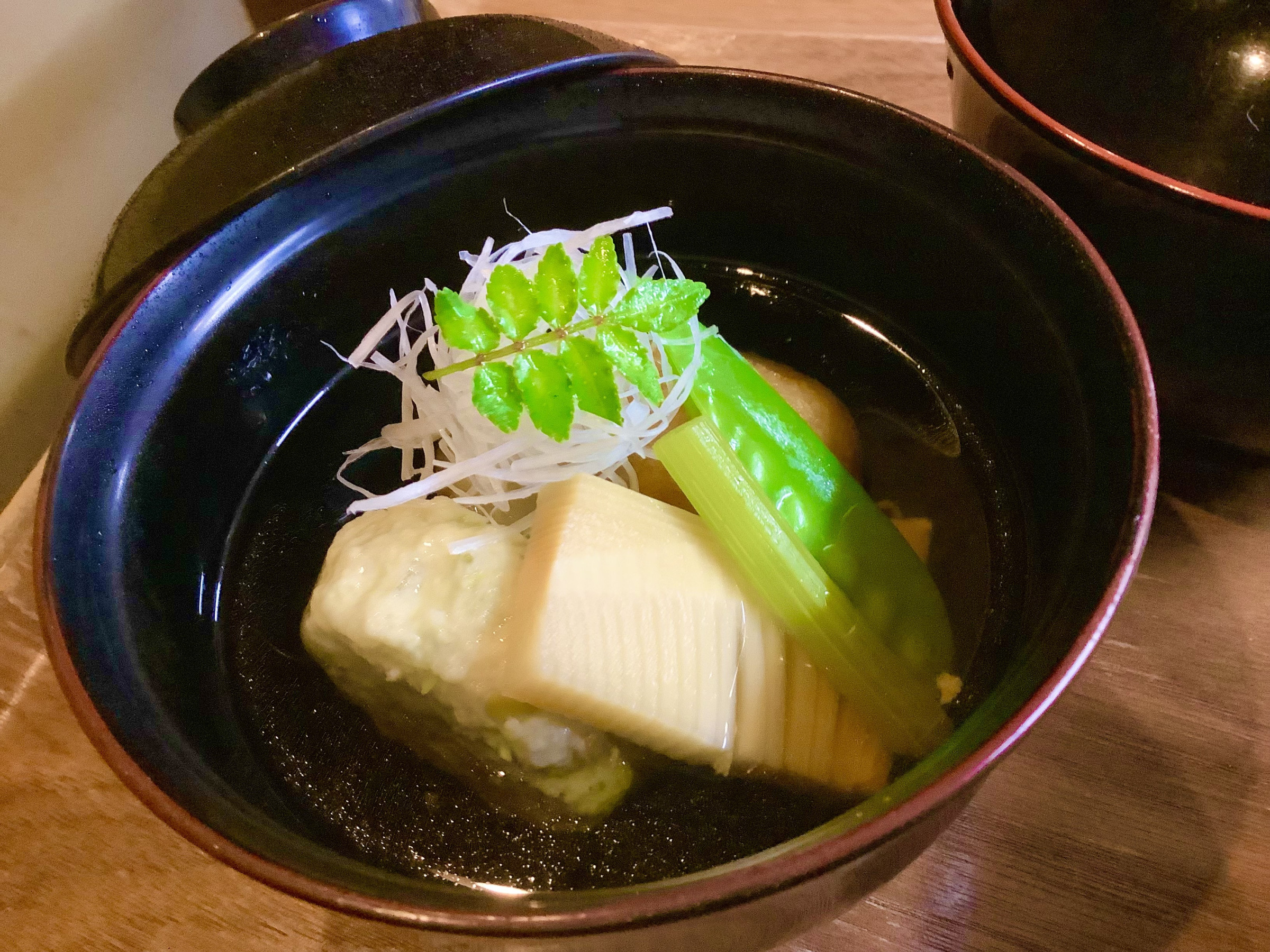 枝豆真薯と旬野菜の清汁椀