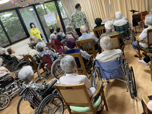 お休み日に