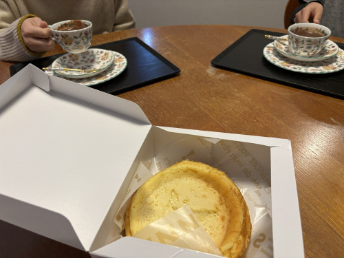 お休みモードのケーキ作り