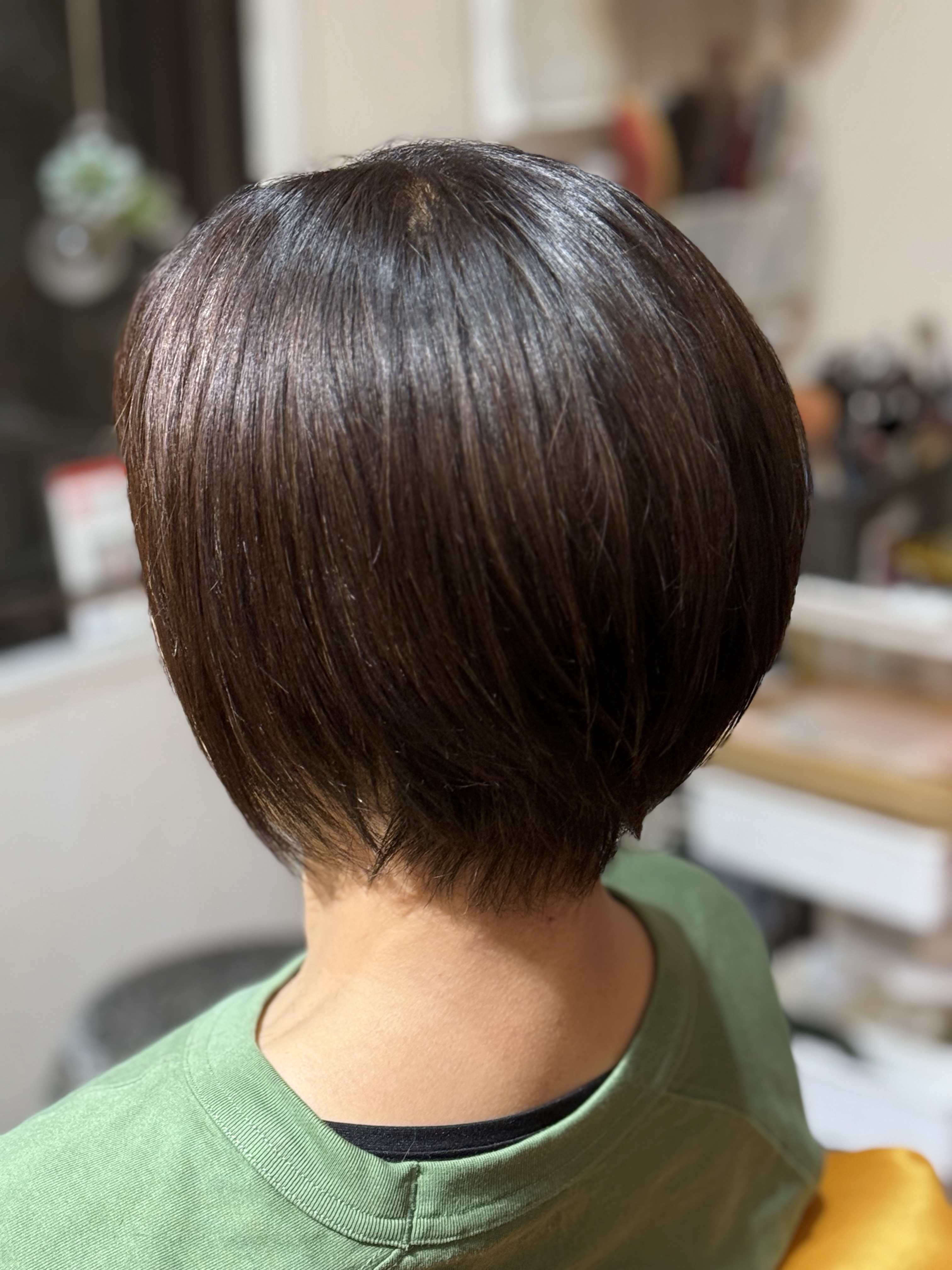 50代の女性にぴったりの「大人かっこいいショートヘア」をご紹介します❣️