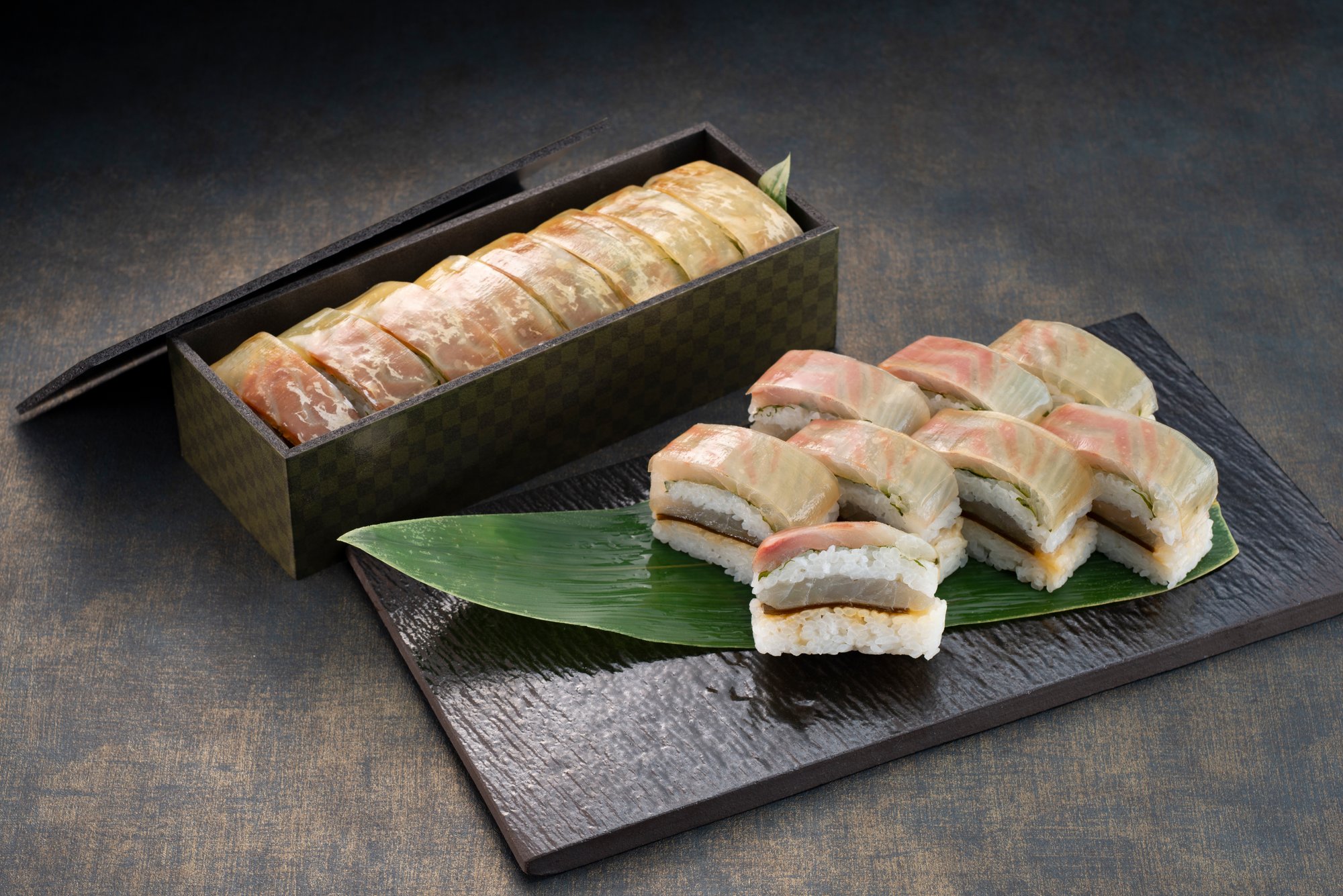 春だより ③極 鯛の昆布〆博多押し