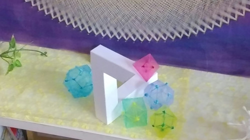 神聖幾何学プラトン立体と不可能立体