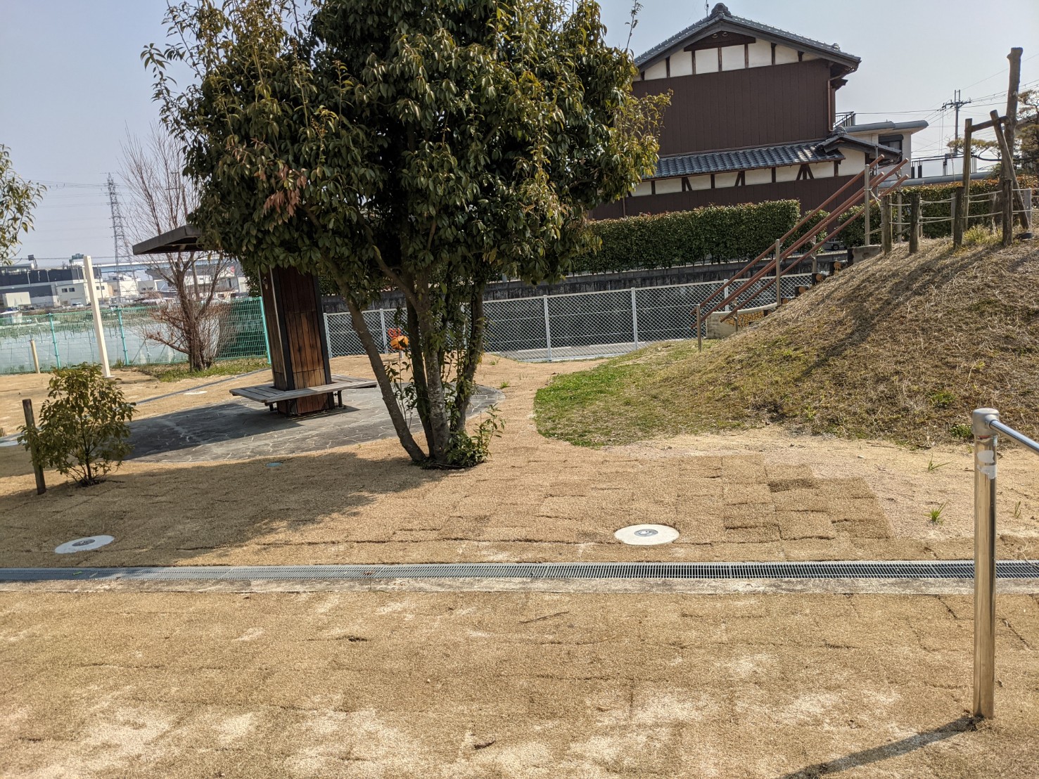 【社説】入園の手引き　紙おむつの使用を躊躇する表現は改めるべき