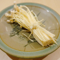 えのき(Enoki)・Enoki mushroom・팽이버섯・金針菇