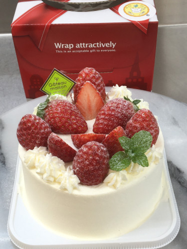 【苺のホールケーキ♪】
