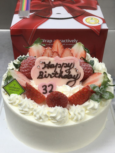 【苺のバースデーケーキ♪-5】
