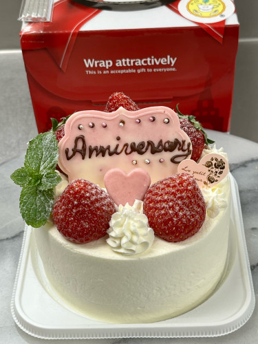 【苺の記念日ケーキ♪】