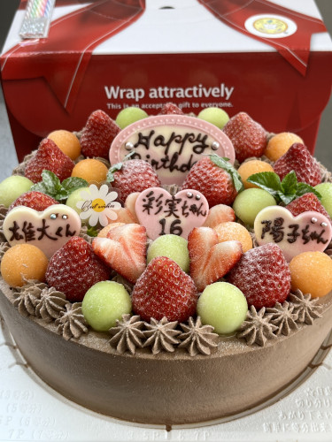 【フルーツの生チョコバースデーケーキ♪】