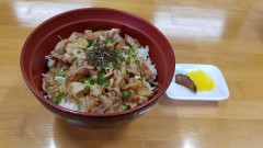 豚しゃぶ丼(ピリ辛)