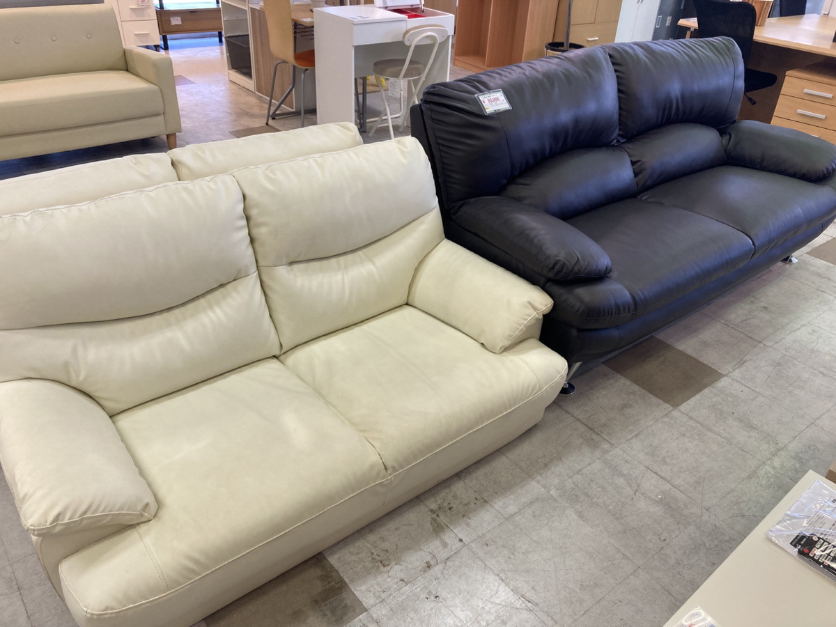 ソファー入荷しました
