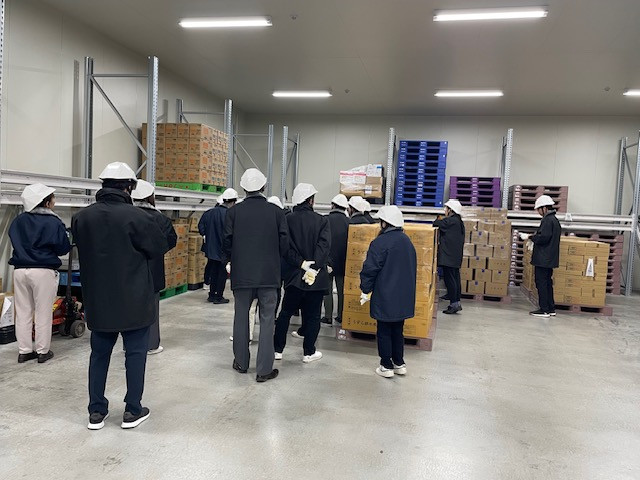 長崎県内のつなぐBANKの皆様、ナガロジ倉庫視察