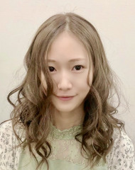 カット+「全体にかけるパーマ、カール、ウェーブ」(ロッド11〜30本)
