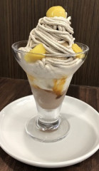 モンブランパフェ