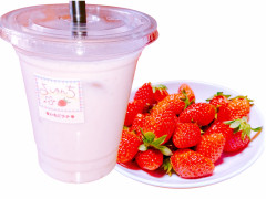 いちごラテ🍓