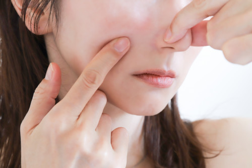 スキンケアだけではたるみに届かない?めぐりと自律神経から考える本当の小顔ケア