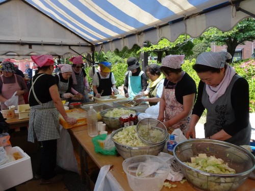 2016年5月22日（日）／第26回葛西「四季の道」・新田地域ふれあいフェスティバルに焼きそばを納品しました。 2016-05-22 011.JPG