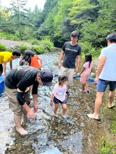 鮎のつかみ取り