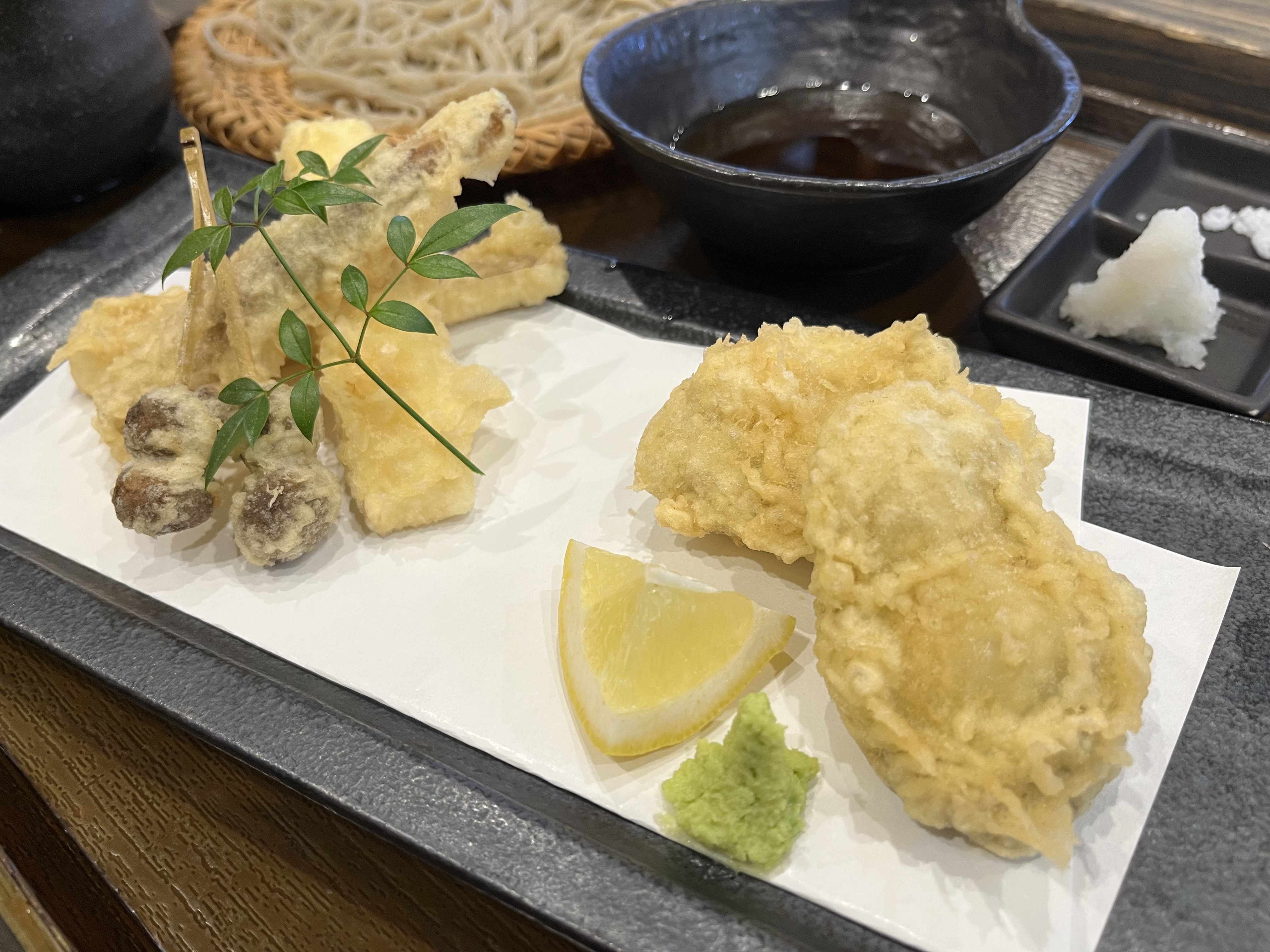 【自然薯と牡蠣の天麩羅始めました】