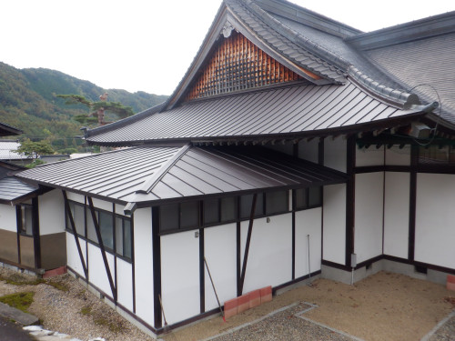 お寺改修後