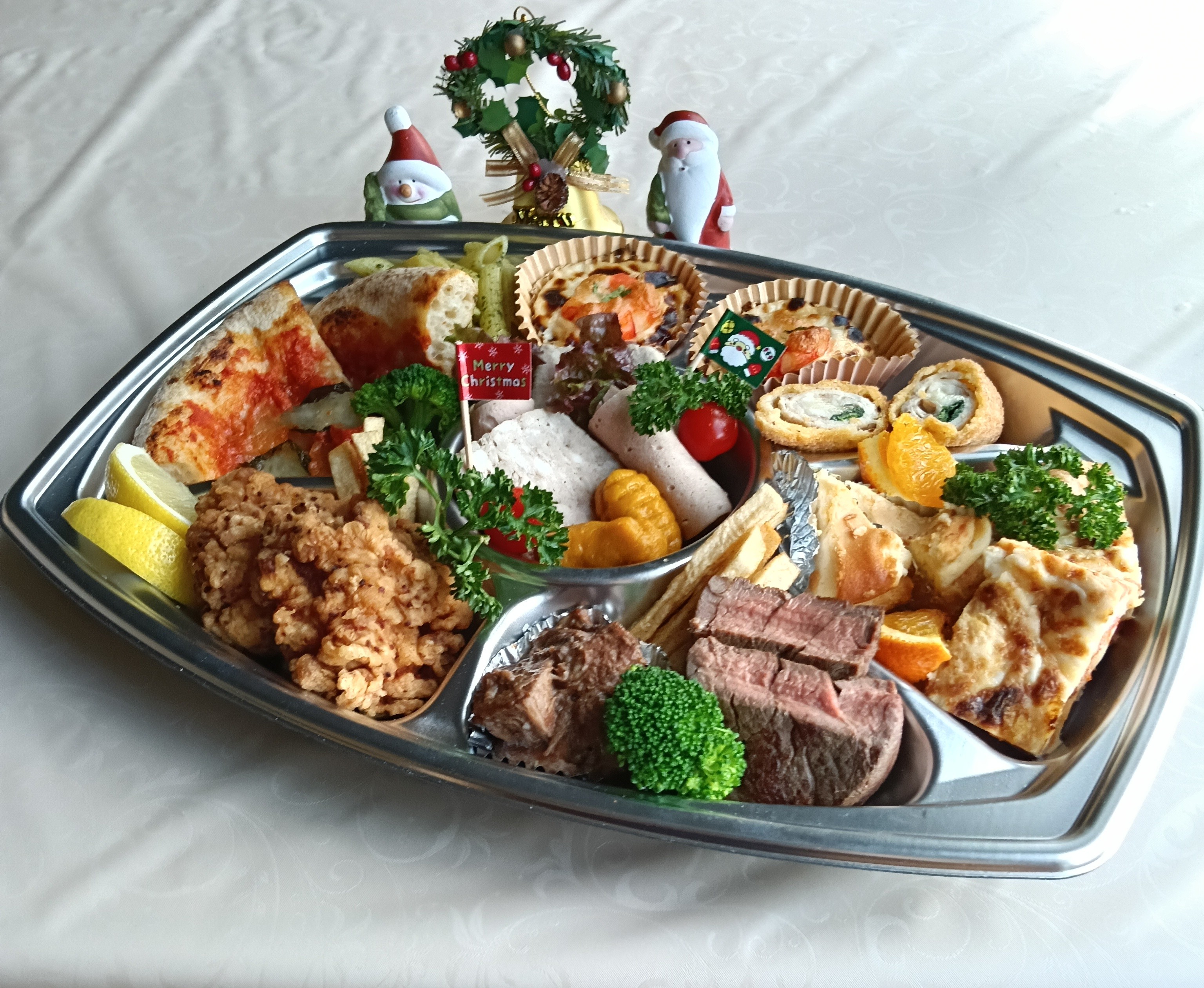 クリスマスオードブル予約承ります。