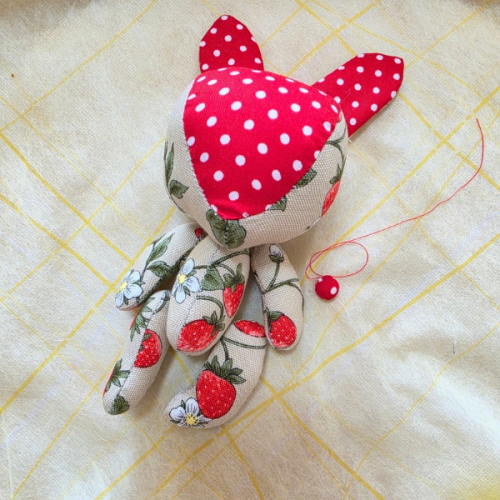 【ぬいぐるみ作り】明日は月に一度のハギレ生まれのぬいぐるみ作り【Creema★まあやぽっけ】