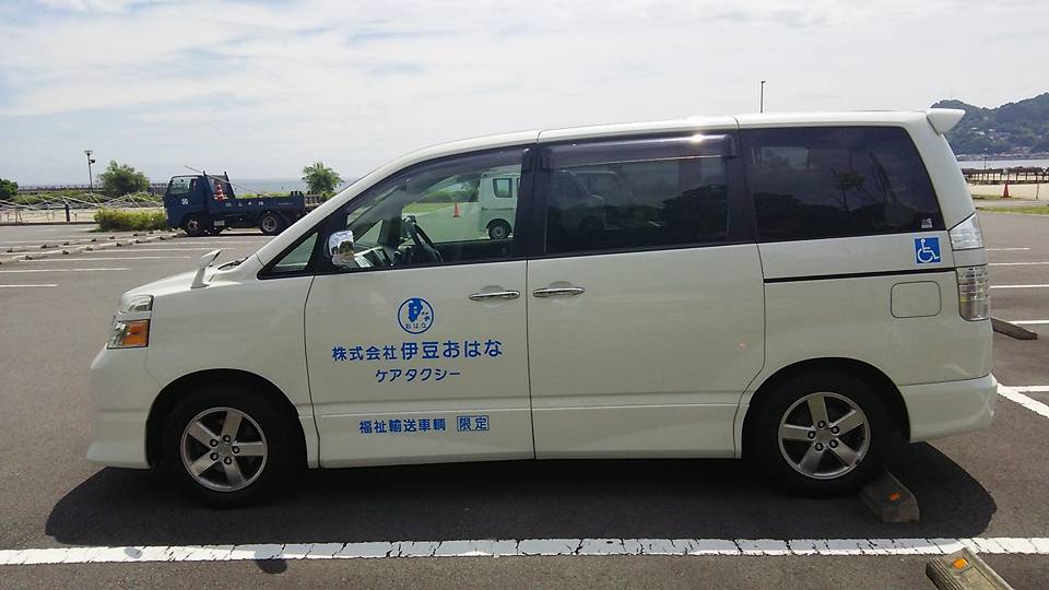 左.jpg