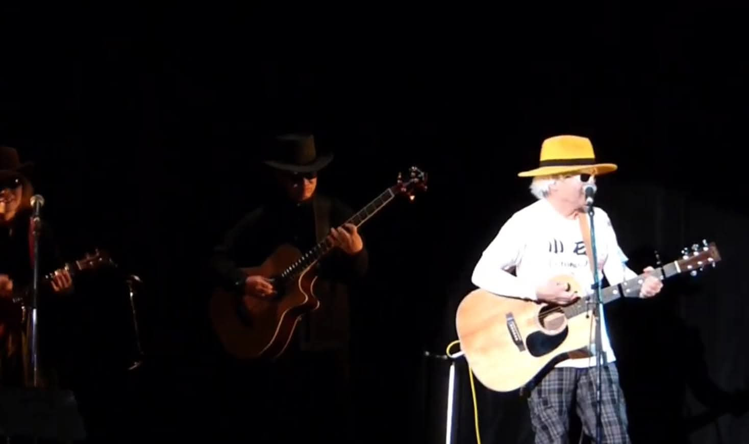 共済ホールにて