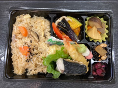 炊き込み弁当.jpg