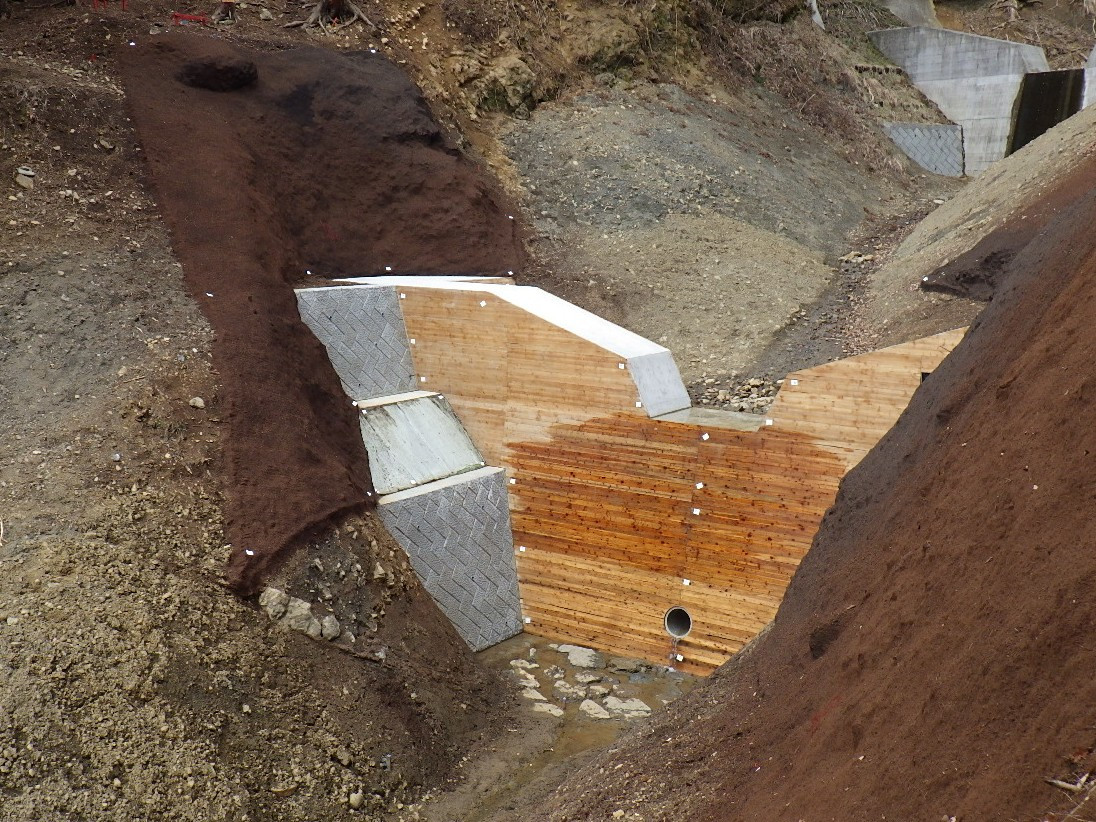 公共工事　治山工事