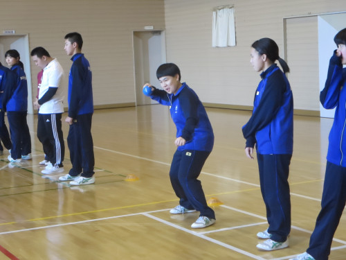 福島中学校で「ボッチャ」の授業付属養護学校の生徒との共同学習